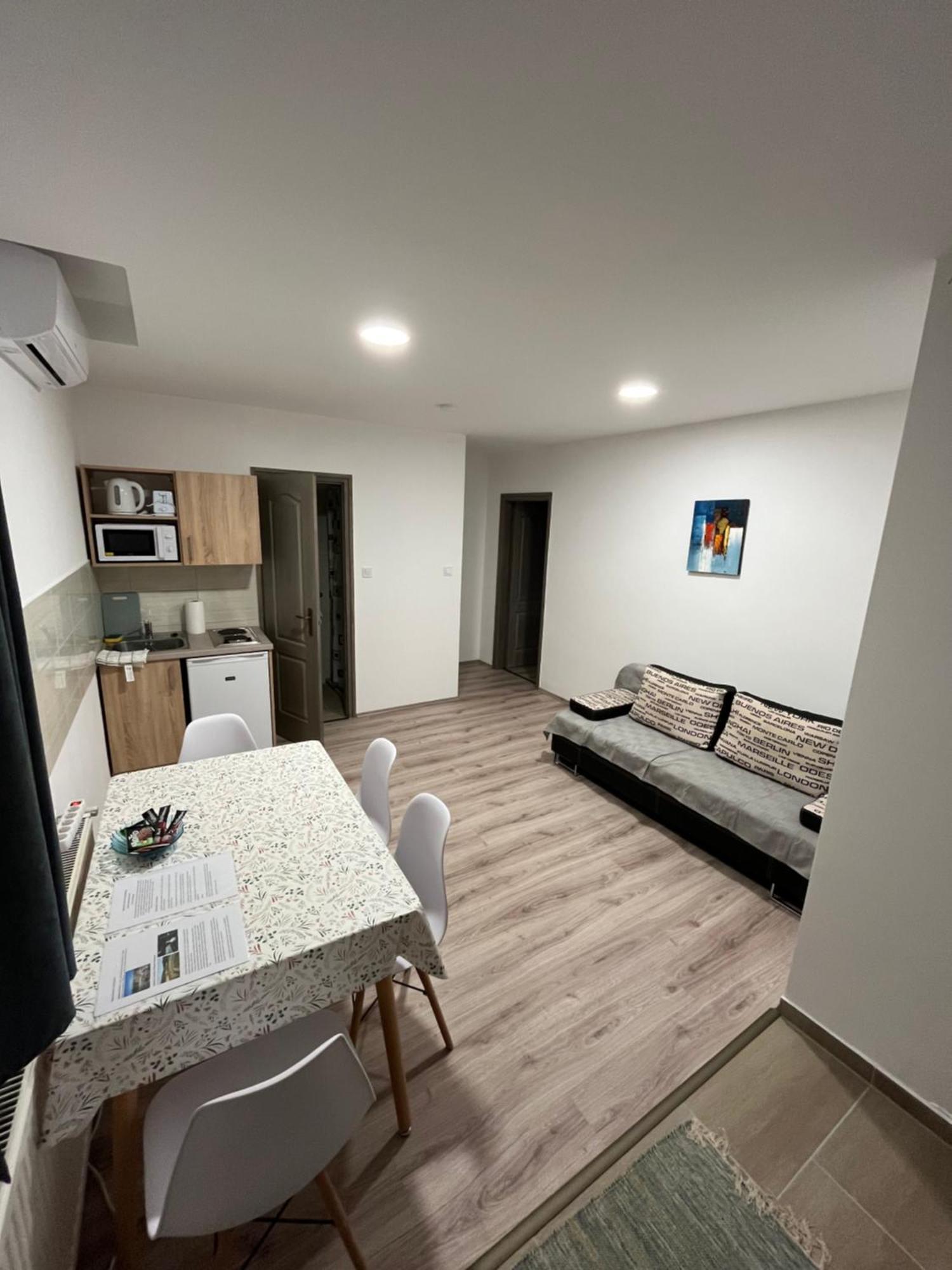 Mini Zoo Apartman Nagykanizsa Eksteriør billede