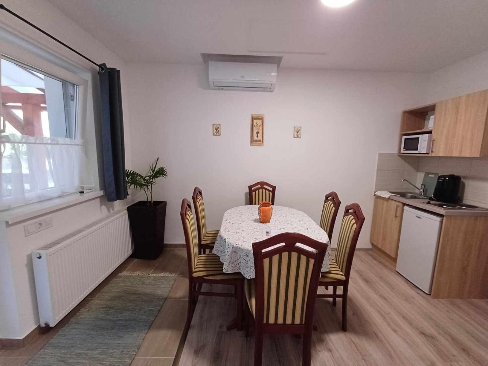 Mini Zoo Apartman Nagykanizsa Eksteriør billede